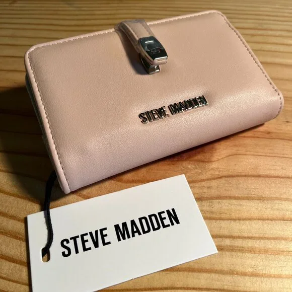 Steve Madden Blayer Linen Pink Compact Wallet - Picture 5 of 15